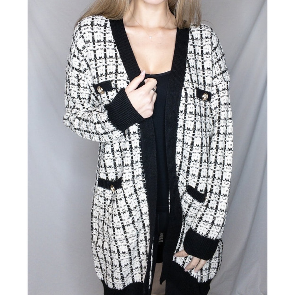 Classy cardigan cream NWT